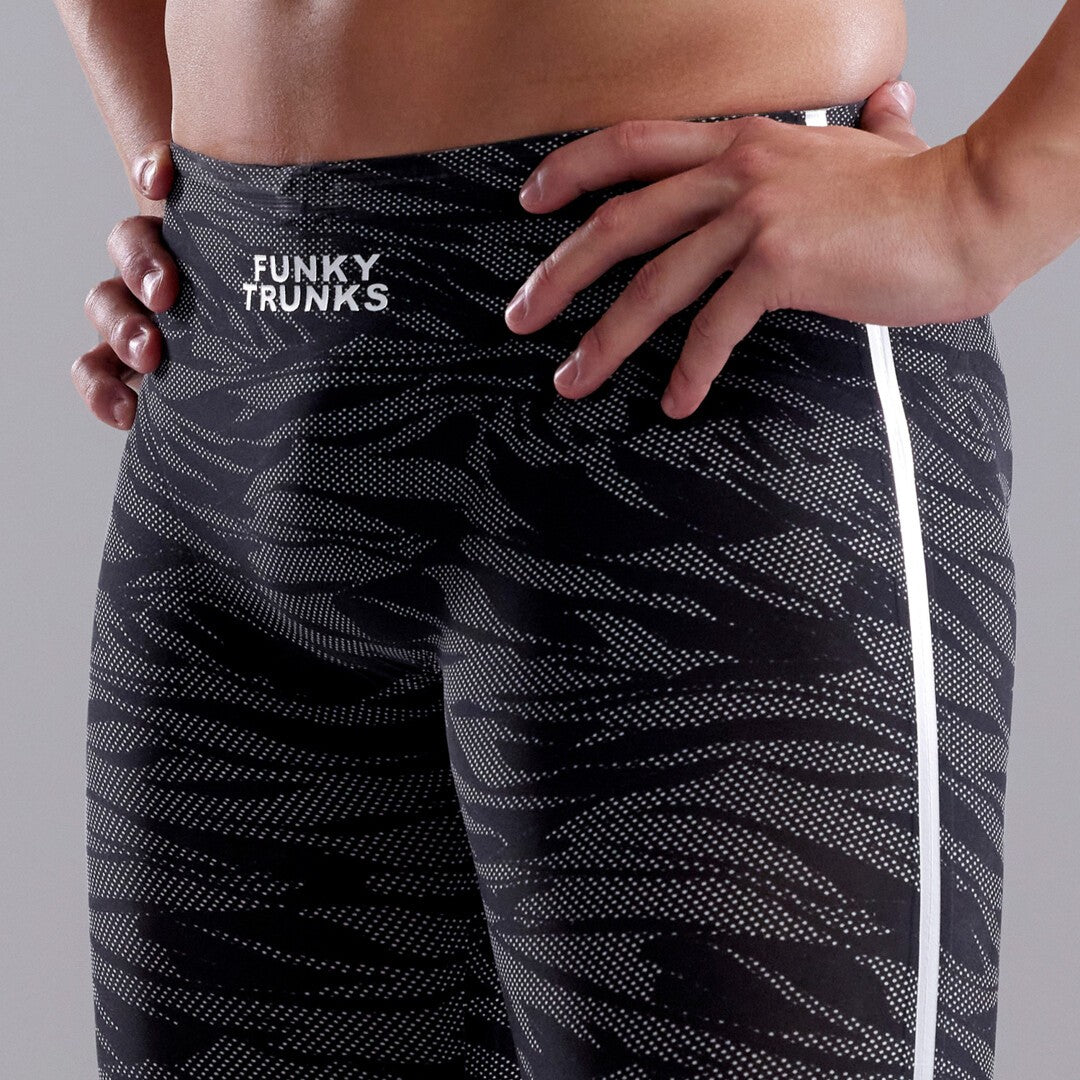 Night Run | Men's Apex Predator X Jammers